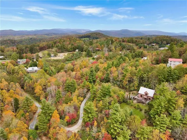6365 Julius DR, Newland, NC 28657