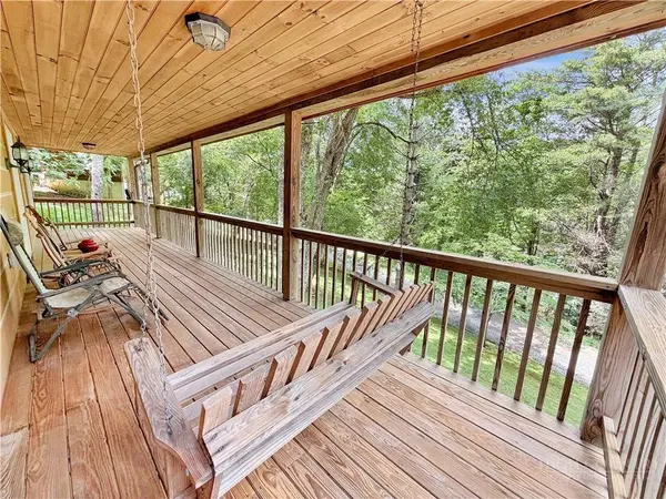 219 Red Maple LN, Boone, NC 28607
