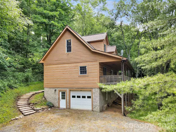219 Red Maple LN, Boone, NC 28607
