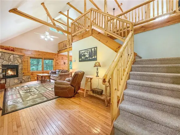 321 Grays Shadow LN, Banner Elk, NC 28604