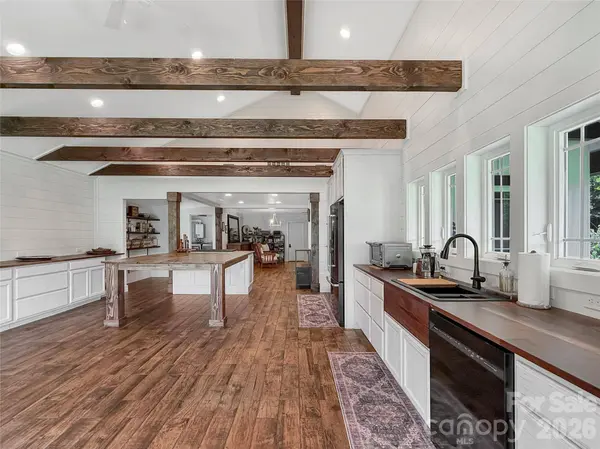 419 Fletcher Branch RD, Vilas, NC 28692