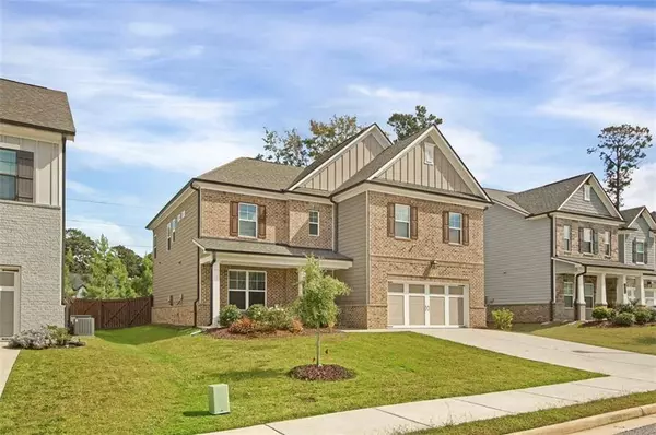 1563 Dover Creek LN, Lawrenceville, GA 30045