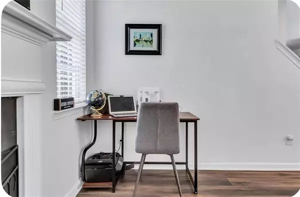 2835 Peek RD NW, Atlanta, GA 30318