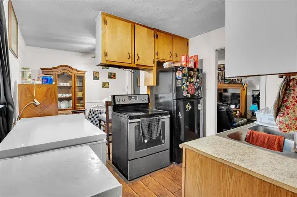 2568 Burkshire RD, Ellenwood, GA 30294