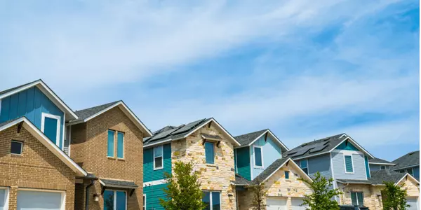 Live Here, Cash Flow Monthly: The La Vernia Property That Pays You to Live in It