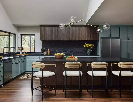 Idaho Grandma Wins $1.1M San Antonio House in HGTV Smart Home Sweepstakes