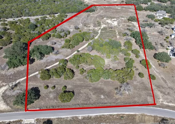 7.5 Acres of Hill Country Potential in Pipe Creek – Now Listed for $270,000