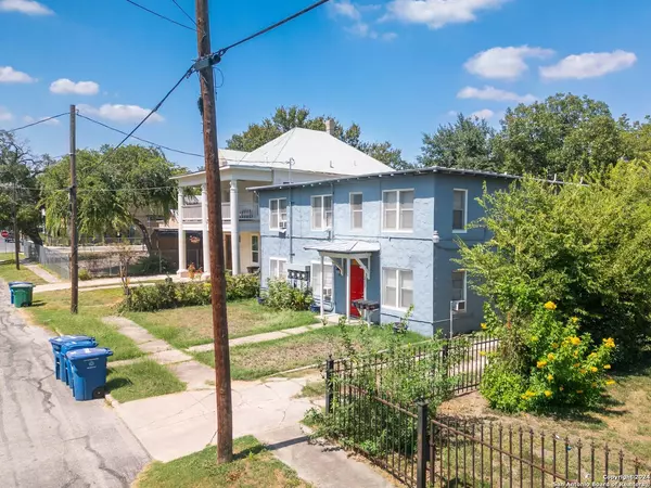 217 LOTUS ST, San Antonio, TX 78210-1663