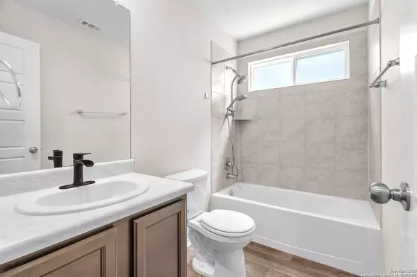 13922 Morgan Terrace, San Antonio, TX 78254