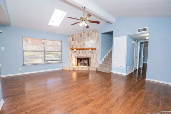 1319 CAVERN TRL, San Antonio, TX 78245-1440