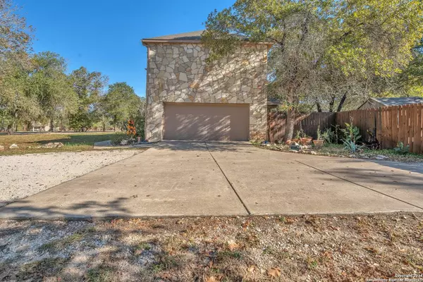 5222 SAVANNAH WAY, Von Ormy, TX 78073
