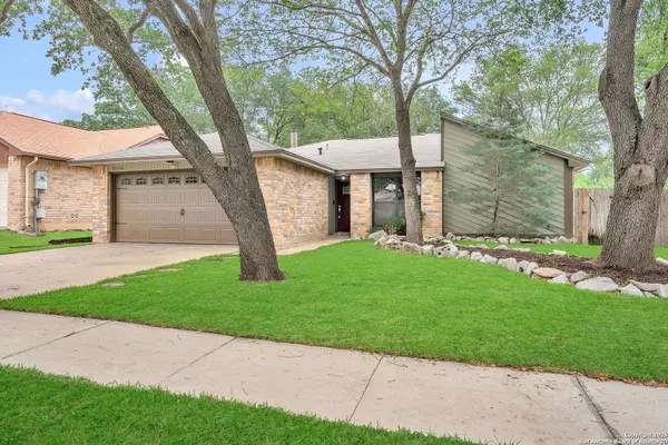 2400 Cedar Ln, Schertz, TX 78154