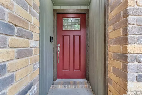 2400 Cedar Ln, Schertz, TX 78154