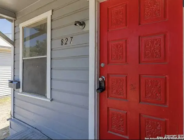 827 winnipeg, San Antonio, TX 78225