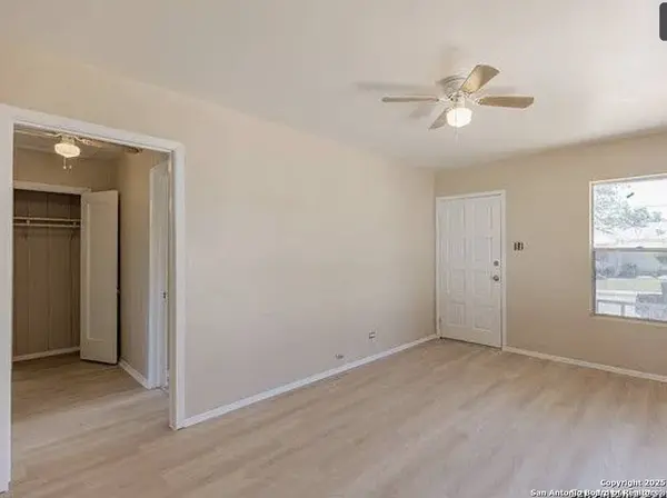 827 winnipeg, San Antonio, TX 78225