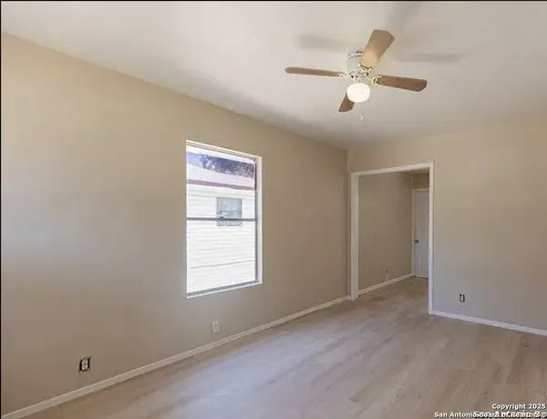 827 winnipeg, San Antonio, TX 78225