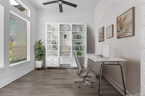 406 Aurora Basin, Cibolo, TX 78108