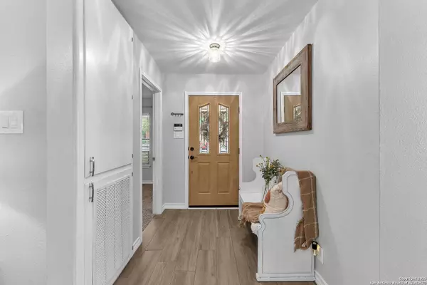 9014 Windward Trce, San Antonio, TX 78254