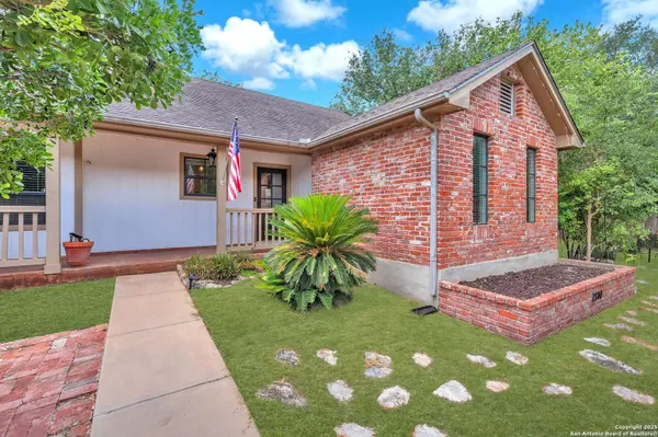 2310 Encino Crossing, San Antonio, TX 78259