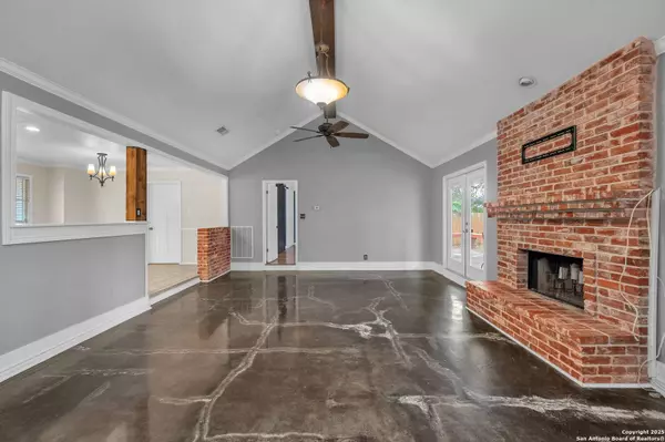 2310 Encino Crossing, San Antonio, TX 78259