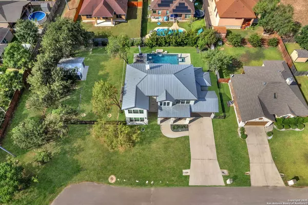 15513 Hill Ln, Selma, TX 78154