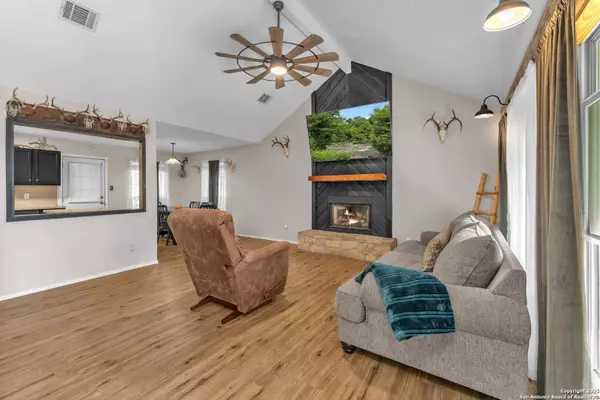 17685 wisdom, Lytle, TX 78052