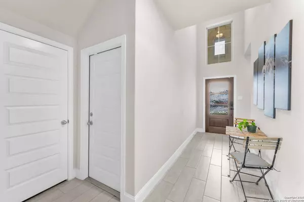 4174 Garden Path, Marion, TX 78124