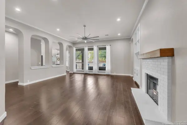 918 Steubing Oaks, San Antonio, TX 78258