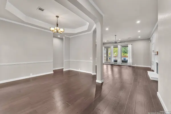 918 Steubing Oaks, San Antonio, TX 78258