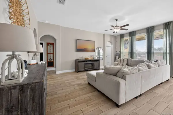 1608 Alvin Cir, New Braunfels, TX 78130