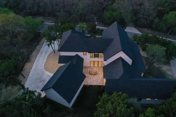 8024 Alton Blvd, Selma, TX 78154-3301