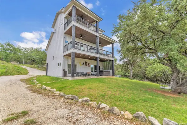 2488 Waterfront Park, Canyon Lake, TX 78133