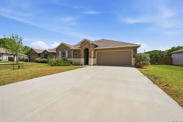 1325 Falls Grove, Seguin, TX 78155
