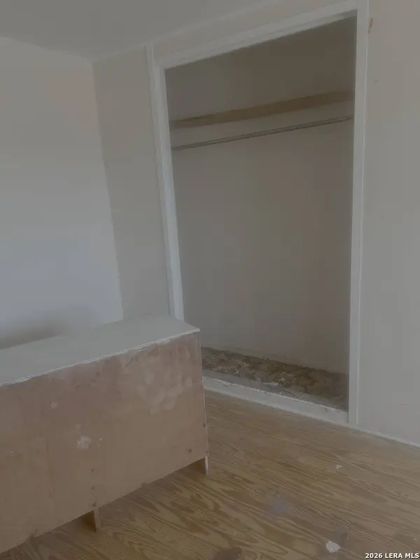 7215 GREEN OAK PL, San Antonio, TX 78221