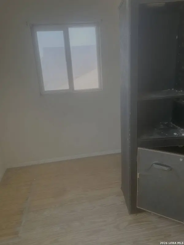 7215 GREEN OAK PL, San Antonio, TX 78221