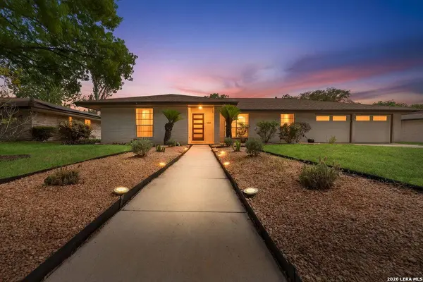 406 DALECREST DR, Windcrest, TX 78239
