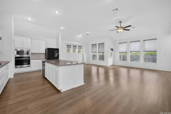 207 Foxtail Woods, Cibolo, TX 78108