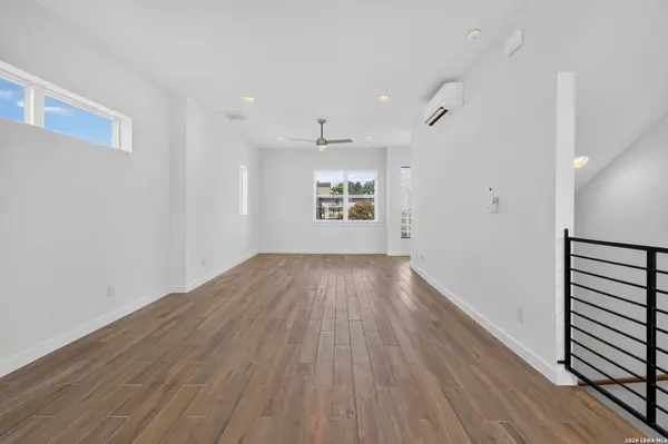 1735 Gramercy Pl UNIT 201, San Antonio, TX 78201