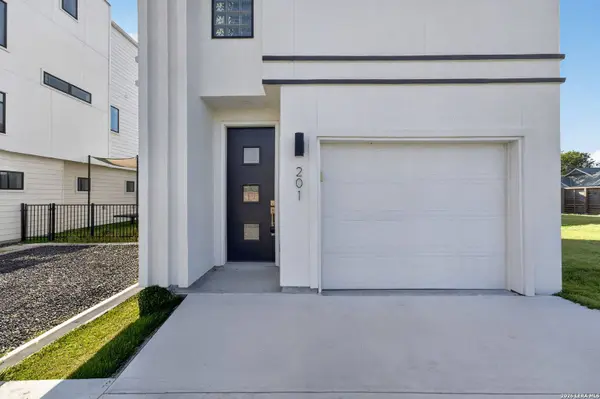 1735 Gramercy Pl UNIT 201, San Antonio, TX 78201
