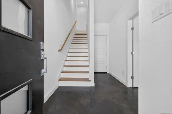 3214 ELMENDORF ST UNIT 102, San Antonio, TX 78201