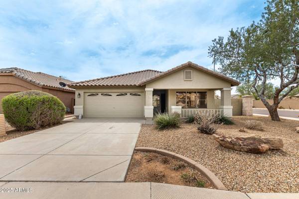 10225 W COUNTRY CLUB Trail, Peoria, AZ 85383