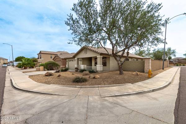 10225 W COUNTRY CLUB Trail, Peoria, AZ 85383