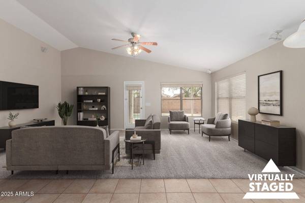 10225 W COUNTRY CLUB Trail, Peoria, AZ 85383