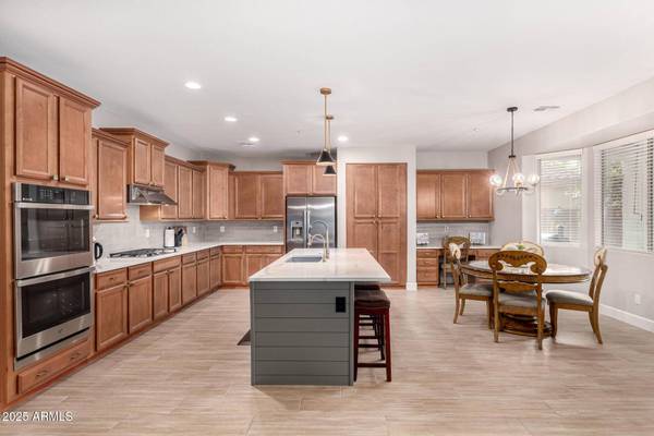 12358 W MILTON Drive, Peoria, AZ 85383