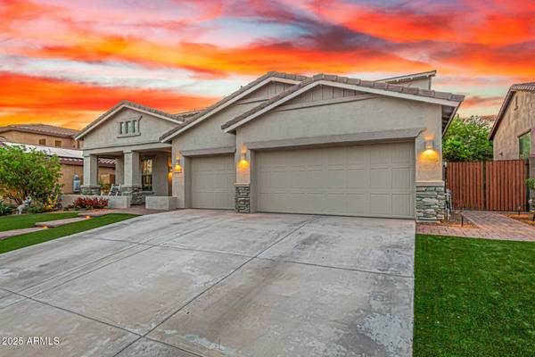 12358 W MILTON Drive, Peoria, AZ 85383