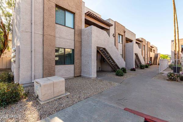 1065 W 1ST Street #101, Tempe, AZ 85281