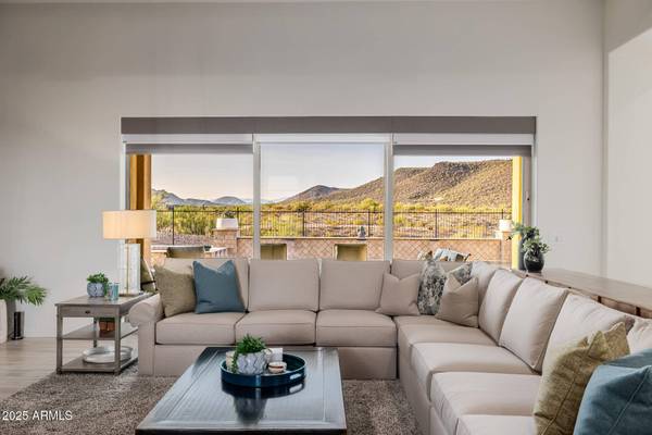 11796 W CREOSOTE Drive, Peoria, AZ 85383