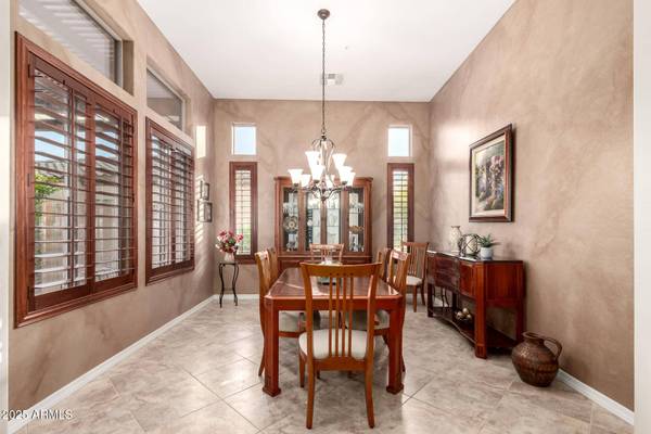 12701 W DALE Lane, Peoria, AZ 85383