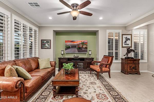 12726 W DALE Lane, Peoria, AZ 85383