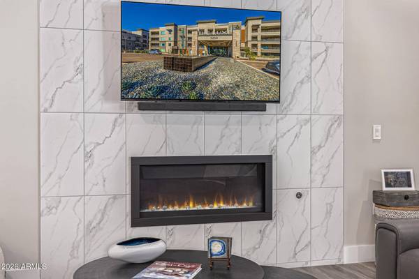 5250 E DEER VALLEY Drive #156, Phoenix, AZ 85054